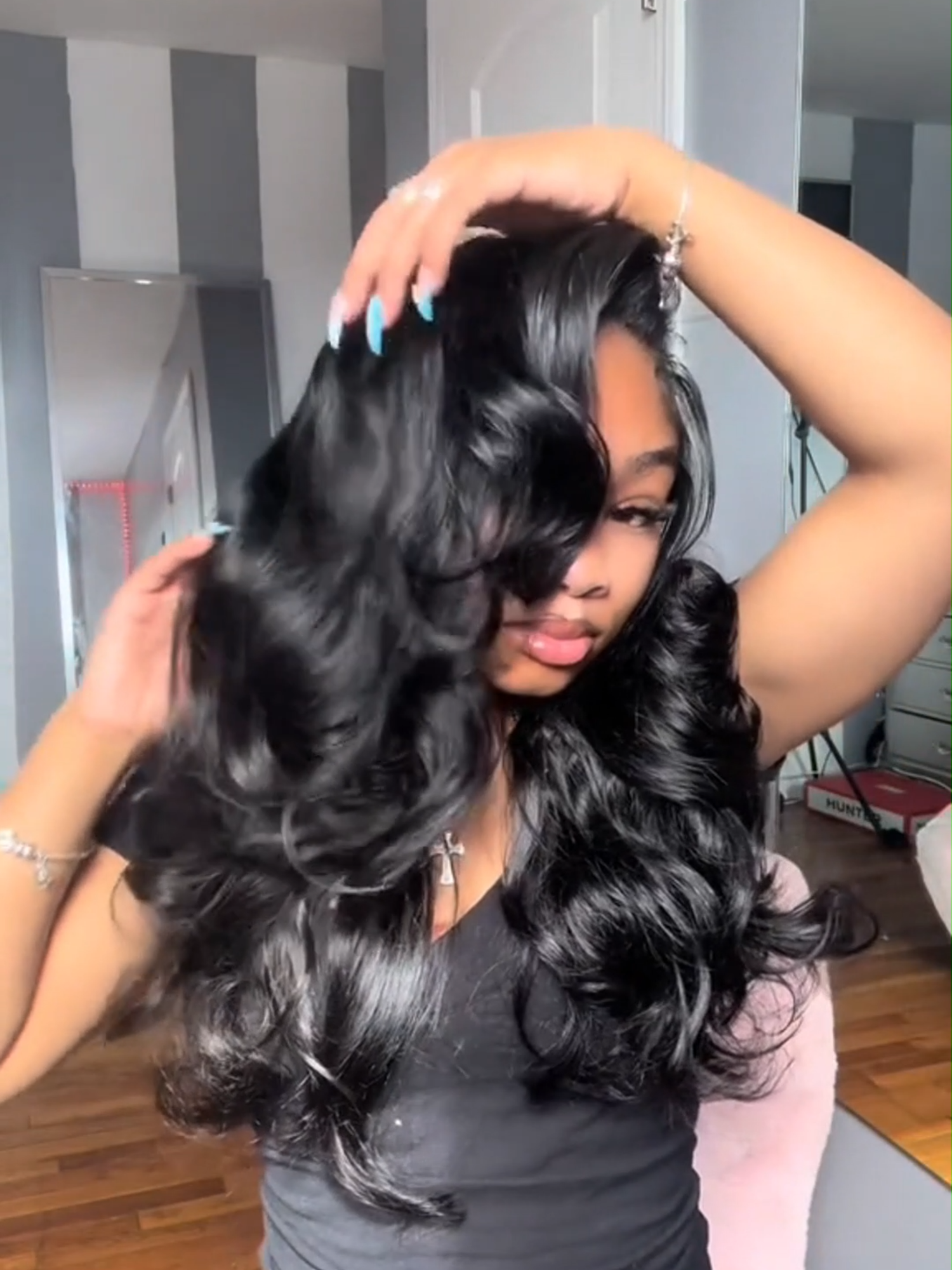 Have you seen a wig with pre-layer? here is it! Hair: U part layer cut body wave 22inch🔗 in my bio. 🛒Code 𝐓𝐊𝟐𝟎 for 20% off.#wig#recoolhair#upartwig#beginnerfriendly#blackgirlmagictiktok#loosecurls#upartwigs#layers#gluelesswig#bodywave#foryou#fyp#sale #vibes#wigisntall#prestyledwig#layersandcurls#curlscheck #trending