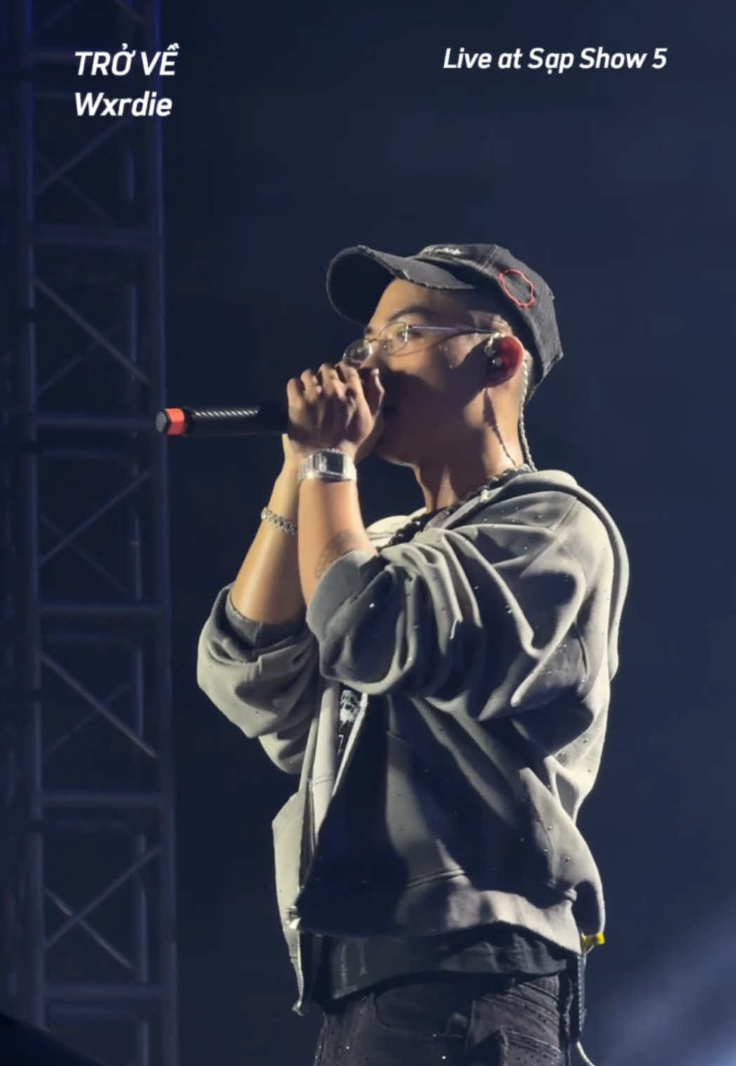 Dành tặng các bạn tại Sạp Show 5 một bản Trở Về không beat vì tự nhiên muốn diễn thêm 🫣 #trove #wxrdie #sapshow #thewxrdies #fyp