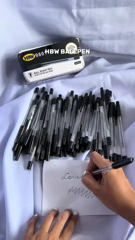 Malaki matitipid mo dito if bibilo ka maramihan☺️ #ballpen #50pcsballpen #hbwballpen #hbwballpoint #hbwballpenforschoolsupplies #hbwballpointpendrawings 