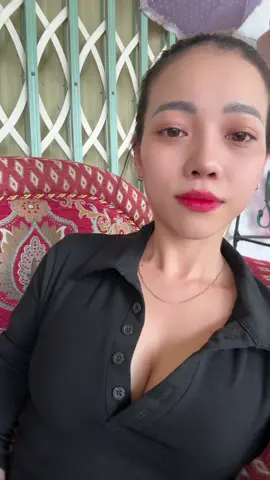 Thấy 100 a cũng được miễn đừng thấy thằng bồ cũ😂🥴vậy nha 