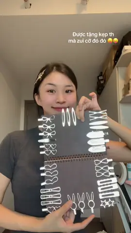 Em cũng chỉ là con gái thuiii keke 