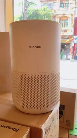 Máy lọc không khí Xiaomi nhỏ gọn phù hợp phòng ngủ,êm,có màn hình hiển thị nhiệt độ,lọc bụi thô ,bụi mịn mang lại không gian sống trong lành thư giãn#xuhuong #LearnOnTikTok #viral #viraltiktokvideo #viraltiktok #xiaomi #lockhongkhi 
