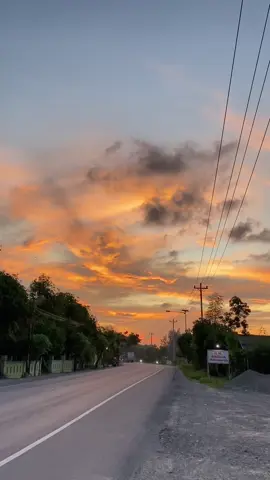 Senja akan kembali setelah dia pergi. #rembang24jam #fyp  #senjasorehari #storywa #senja_story #sluke 