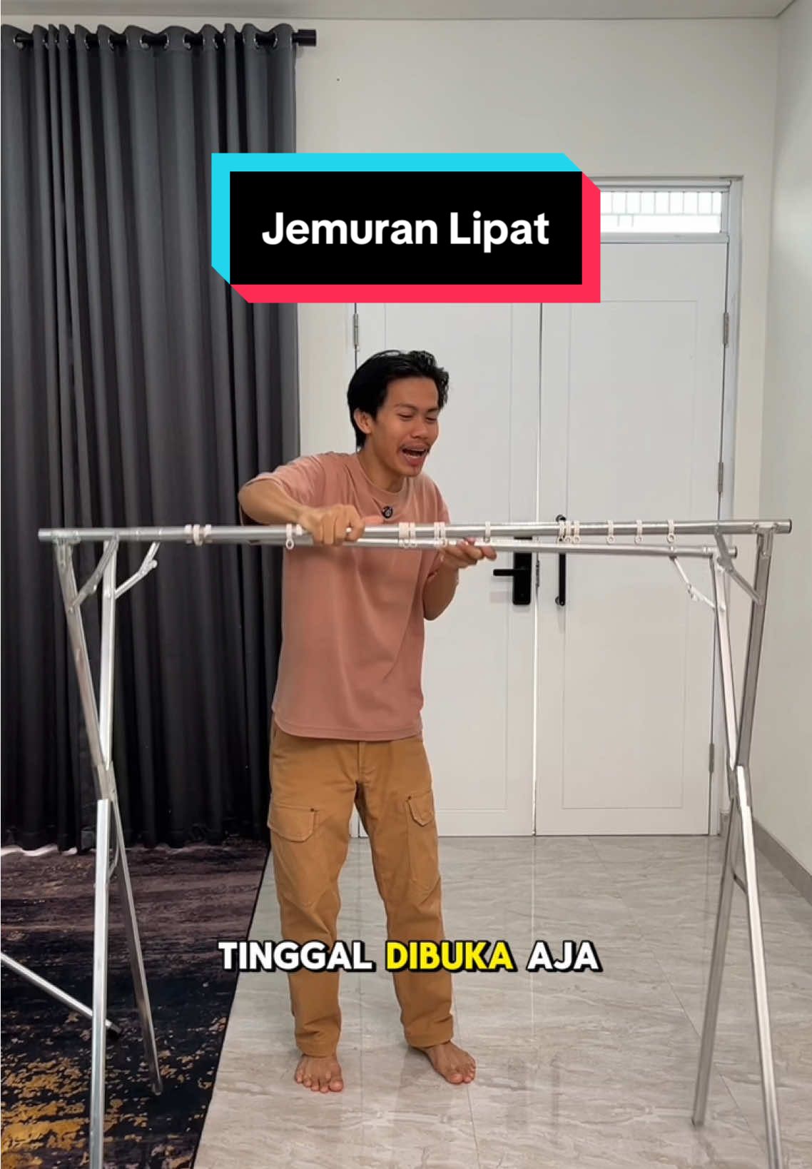 Solusi banget nih jemurannya bisa dilipat kayak gini #jemuranbaju #jemuranlipat #jemuranminimalis #jemuranmenara #jemuranbajubayi #jemuranhanduk #jemuranstainless #jemuranteleskopik #jemuranoutdoor 