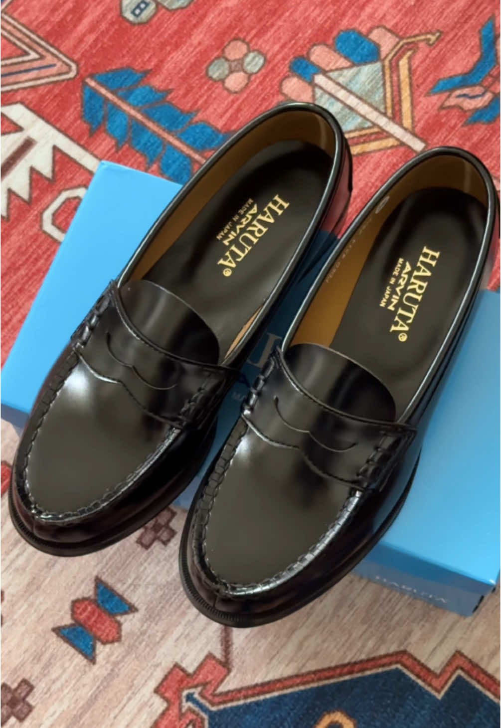 Finally got a pair of Haruta and I’m obsessed 🤝🏼 #unboxing #haruta #loafers #dressshoes 