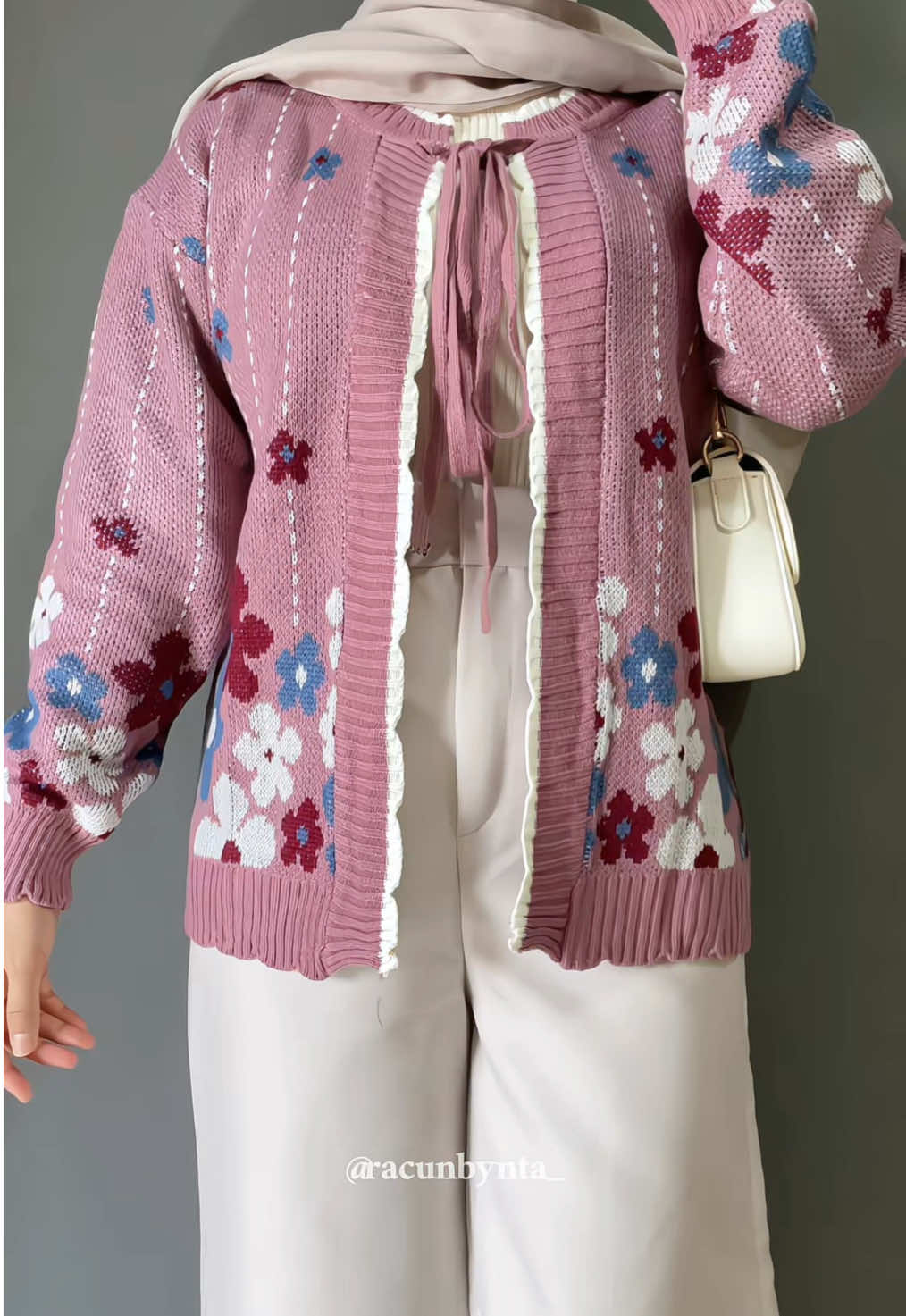 Lucu bunga bunga 🌸🌼🌺  #cardigan #cardiganrajut #knitwear #outerbunga #cardiganbunga #koreanstyle #cardiganmotif #cardiganwanita #outfitideas 