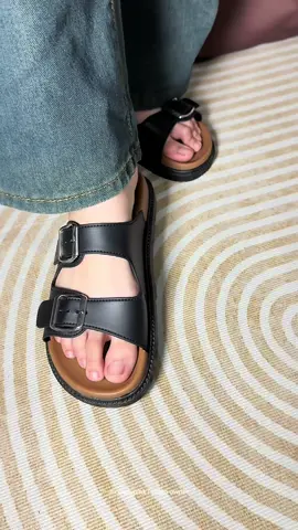 🖤🖤 #sandals #slippersforwomen #sandalsforwomen #slippers #fyp #fypシ #foryou #foryoupage 