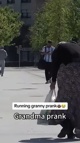 Grandma prank #tiktok #fyp #foryou #funny #scarecam #prank 
