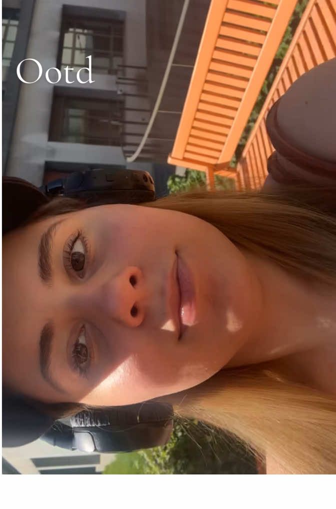 Outfit for another sunny day in brussels #creatorsearchinsights #outfit #OOTD #outfitoftheday #fashion #brussels #outfits #outfitinspo #spring #sunnyday #sza #szamusic #10k #10ktrend 