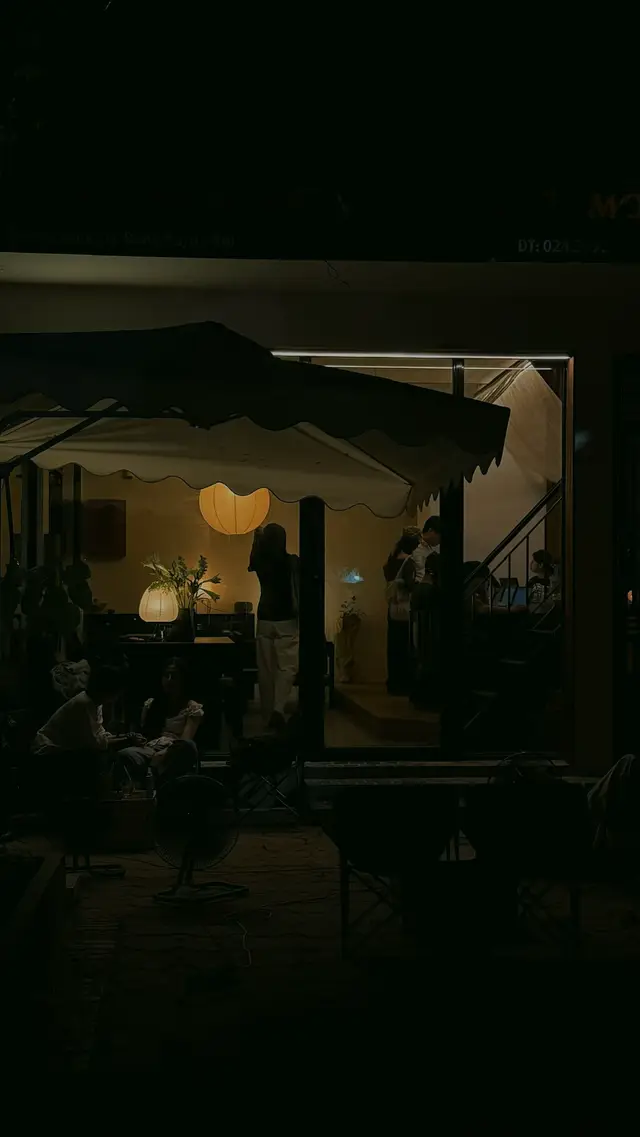 tâm đắc em ảnh ở (á) lắm mà up mấy lần cứ bị lỗi 🫠 matcha nhưng là vibe buổi tối 💚 @(á) the matcha space  #fypシ゚ #hanoi #matcha #cafehanoi #matchalover 