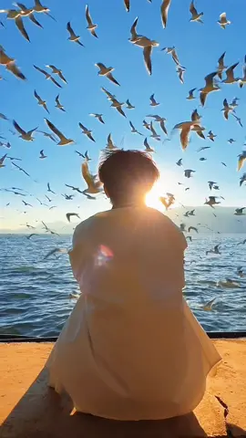 Khi bạn quá stress và cần nạp vitamin sea !!! Nguồn xhs: 是诗人 #bien #haiau #bienhinh #thegioidouyin 