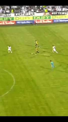 Fenerbahçe forması giyen güiza'nın Beşiktaş'a attığı gol#güiza #fenerbahçe #besiktas #creatorsearchinsights 