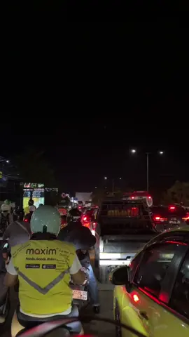 knpmi lagi makassar kasian, capeku ma rem2 #makassarmacet #makassar 