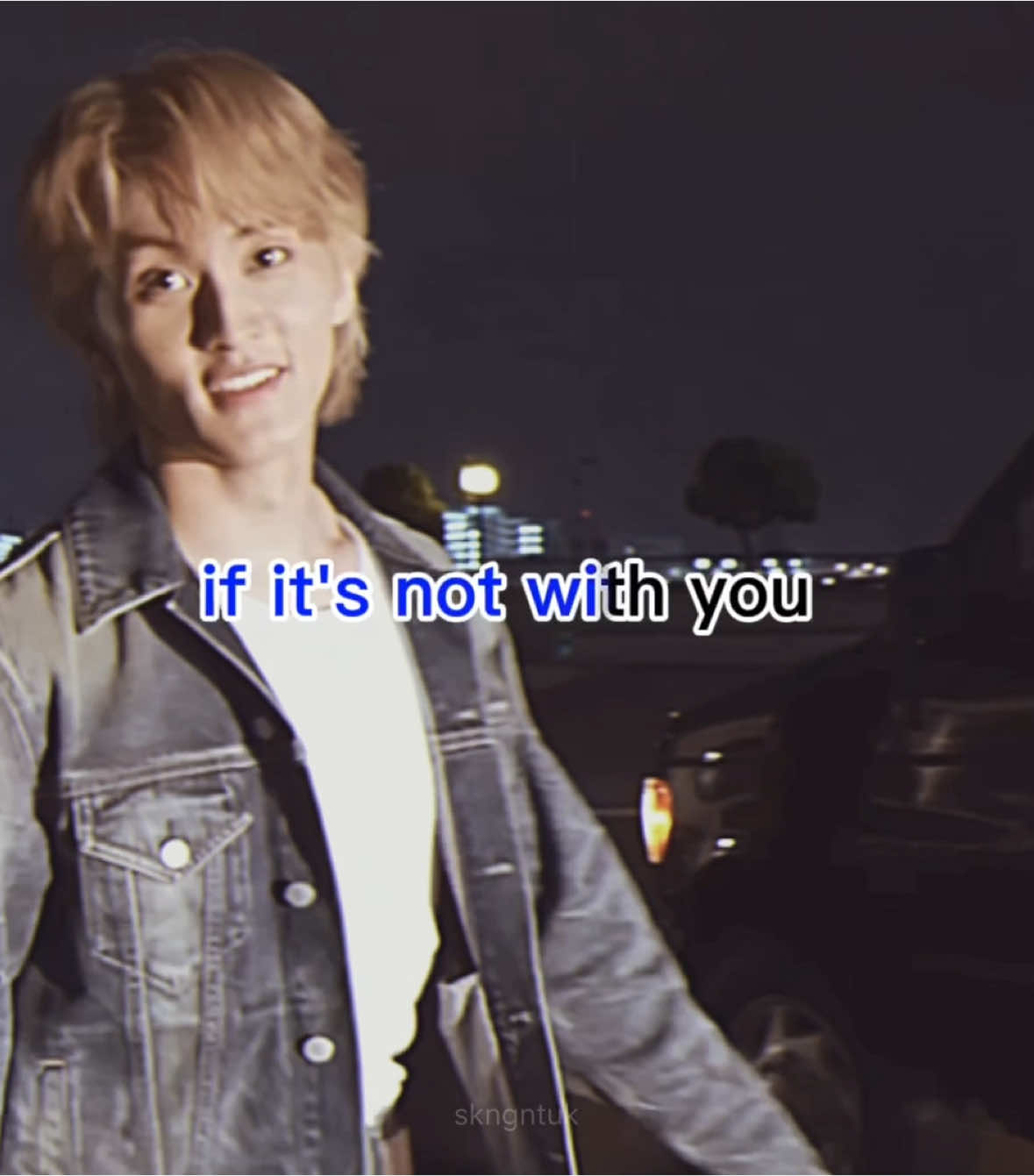 IT’S NOT LIVING IF IT’S NOT WITH YOUUUU #MARK 