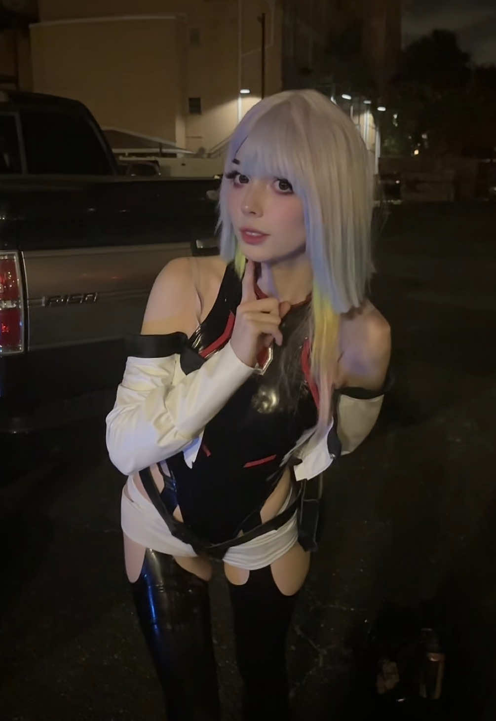 should i post more from outside #lucy #lucycosplay #lucycyberpunk #cyberpunkedgerunners #cyberpunkcosplay #lolyomie 