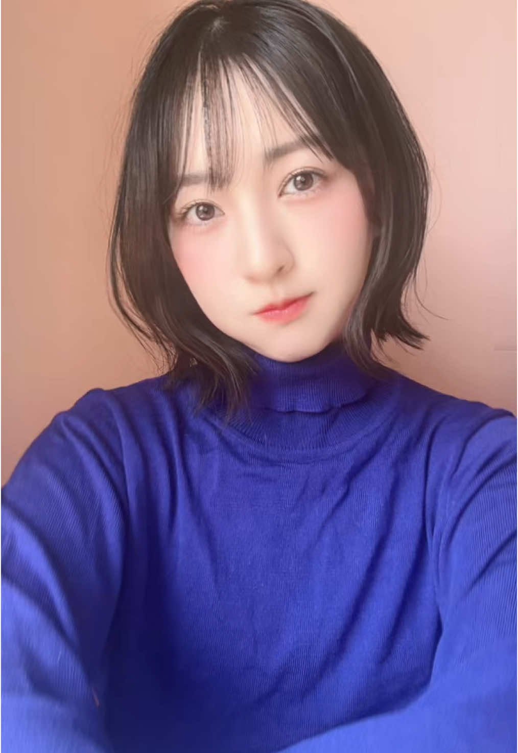 ボブにしたらロング時代のお洋服似合わなくて #ぷんぷん #fyp #fypシ #黒髪ボブ 