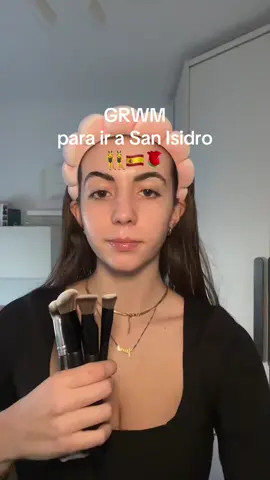 GRWM para ir a San Isidro 👯‍♀️🇪🇸🌹 Es del sábado pero hoy se vuelve a ir jej @Maange.beauty 