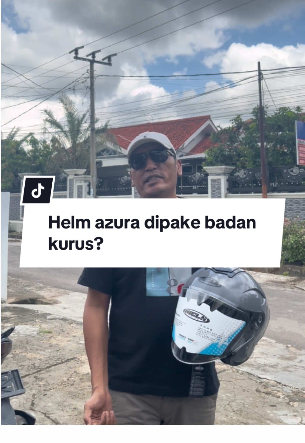 Helm azura cocok bgt buat badan kurus#helmazura #azura #fyppppppppppppppppppppppp 