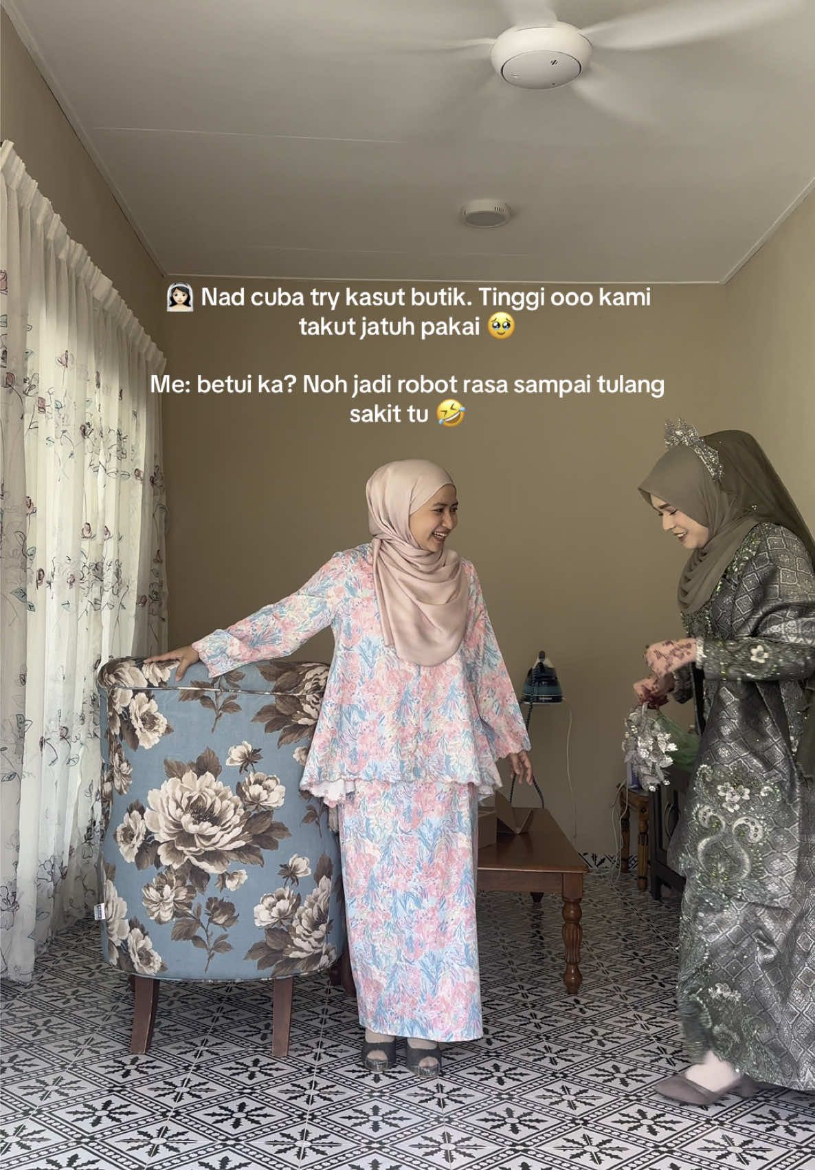 If you nak stress-free on your wedding day, PM tepi kita sembang dua.  #assistbynad #brideassistant #brideassistantmalaysia #brideassistantperlis #brideassistantkedah #weddingtiktok #weddingday #fyp #onduty #tiktoktrend #bridesmaid #hijabstylist #dreamwedding 