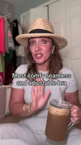 Seamless Bra is the most comfy thing I’ve ever worn! @OEAK-Bras #oeak #seamlessbra #comfybra #jellybra #bra #CapCut 