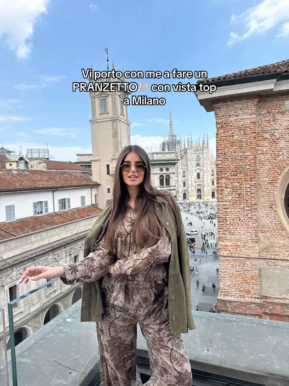 Pranzo con vista a Milano! #pranzo #milano #pranzomilano #terrazzamilano