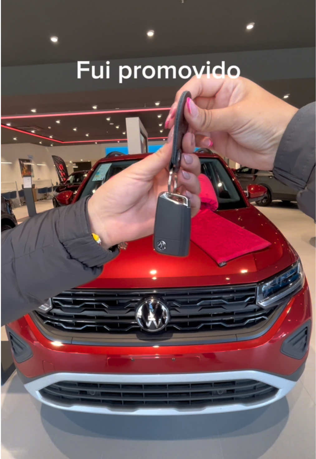 A cada chave entregue, um sonho realizado ❤️ Não é apenas um CARRO, é uma conquista que marca a vida do nosso cliente, e nós estamos aqui para fazer parte de cada momento vivido, e celebrarmos juntos cada fase da vida! 🙂 Estamos aqui na COBEL, te esperando para realizar o seu sonho, com tanto carinho que você nos levará por toda a vida, em cada etapa 🥰 O melhor atendimento está aqui 🍀🚙 📍Av Eng Carlos Reinaldo Mendes, 605 - COBEL VOLKSWAGEN #volkswagen #cobelvw #volksvalemais #volks #carro #explorepage #sonhos