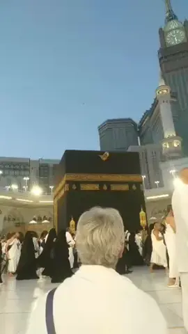 بِسْمِ اللهِ الرَّحْمٰنِ الرَّحِيْمِ Masjidil Harram, Makkah اَللَّهُمَّ صَلِّ عَلٰى سَيِّدِنَا مُحَمَّدٍ #Allahﷻ #nabimuhammadﷺ #makkahmadinah #umrahhaji #islam #muslim #hajiumrahbarakah #lovesaudiarabia #hajj #umrah