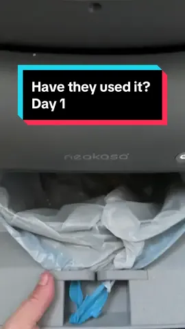 Neakasa and cats best litter day 1. Have they used it? #litter #catok #catproblems #successtips @Neakasa @World’s Best Cat Litter® 