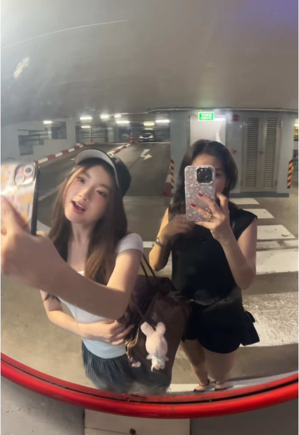 บ้านช่องไม่กลับอ่าเน๊าะ😂🙄