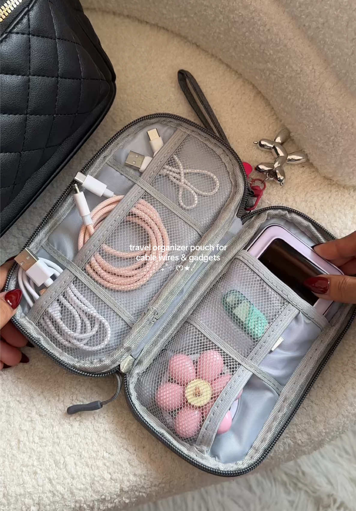 No more messy cable wires & gadgets thanks to this travel organizer pouch! 🖤✨ #gadgetorganizer #travelorganizer #pouchorganizer #travelpouch #cableorganizer #pouchbag #gadgetbag #chargerorganizer #storagebag