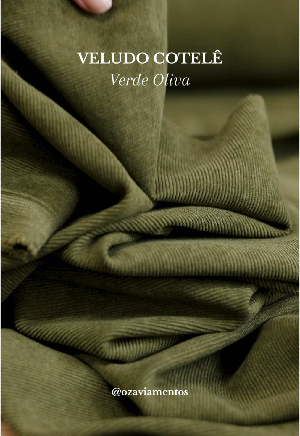 Reposição do nosso VELUDO COTELÊ VERDE OLIVA 🍃 Veludo Cotelê em tecido plano, toque super macio e caimento lindíssimo! 🧵🪡 Faça blasers, jaquetas, parkas, calças, saias, vestidos e o que sua imaginação criar! VELUDO COTELÊ VERDE OLIVA apenas R$32,90 o metro com 1,50m largura. Composição 97% poliéster 3% elastano. ___ #costurandoamor #costura #costuracriativa #moda #artesanato #tecidos #tecidosonline #tecidosfinos #tecidosdeinverno #tendencia #reelsdecostura #votorantim #sorocaba #sorocabaeregiao 