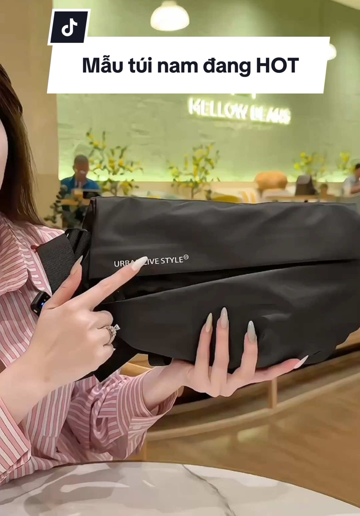 Túi đeo chéo nam xịn xò. Chống nước, chống xước, để được iPad mini nha🥳#xuhuong #xuhuongtiktok #viral #túinam #tuideocheonam 