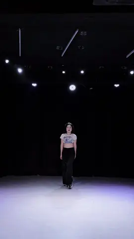 #worthit, #sexydance , #xuhuong ,#xuhuongtiktok ,#slaydance , #buihuong1386 , Uh huh, you see me in the spotlight, 