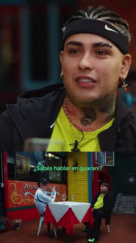 Cosas que no esperabas ver hoy: Callejero Fino y Julio Leiva hablando en guaraní Esto pasó en su mano a mano en El Buscador, donde hicieron un recorrido por la vida de Calle: desde su infancia hasta sus momentos más oscuros. Miralo completo en YouTube (link en bio). #callejerofino #elbuscador #julioleiva #hispa