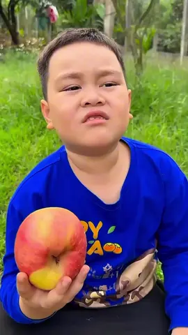 Newly purchased fruit #xuandongvlog #mukbang #magic #food #funny 