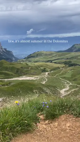 If you haven’t planned a trip to hike in the Dolomites yet, this is your sign. there are multiple regions of the dolomite that you can hike in, but my favorite is definitely the Rosengarten in Italy . This region has miles and miles of hiking trails ranging from moderate hikes on the exterior to challenging via ferrattas for very experienced adventurers. A network of mountain huts provide ample places stay within the range to stay while hiking or you can take chair lifts or walk to lots of small villages for Italian pasta and boutique hotels. Check out my YouTube video to learn more. #italy #dolomites #Hiking #hutothut #solohiking