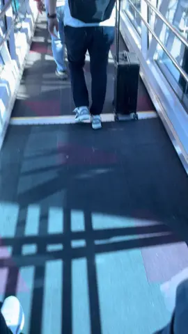 airport vibes💖