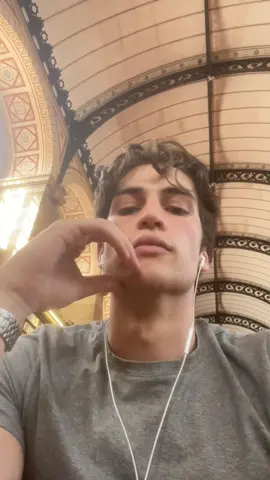 studying in the library #paris