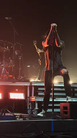 If I’m James Dean, You’re Audrey Hepburn - Sleeping With Sirens (05.13.25) #concert #live #icanthearyoutour #sleepingwithsirens #piercetheveil #livemusic #show #tour 