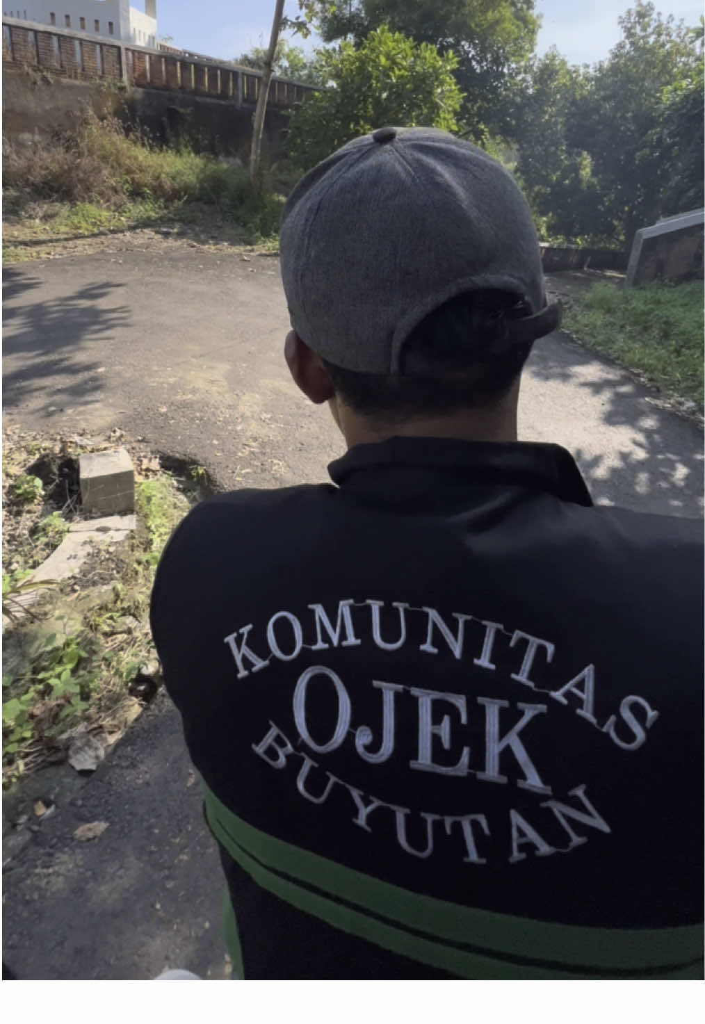 ngandelke gocekan begel tok yo ra mampu to ndeng, gendeng🗿😁🫵🏻 #pacitan24jam #buyutanbeach #dagelanjowo #explorejawatimur #explorepacitan #pacitanstory_ #ngakakkocak #ngakakparah #pantaivibes #HealingJourney #healingtiktok 