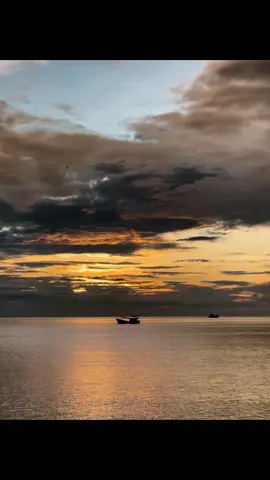 làm gì có ai thương em như vậy?