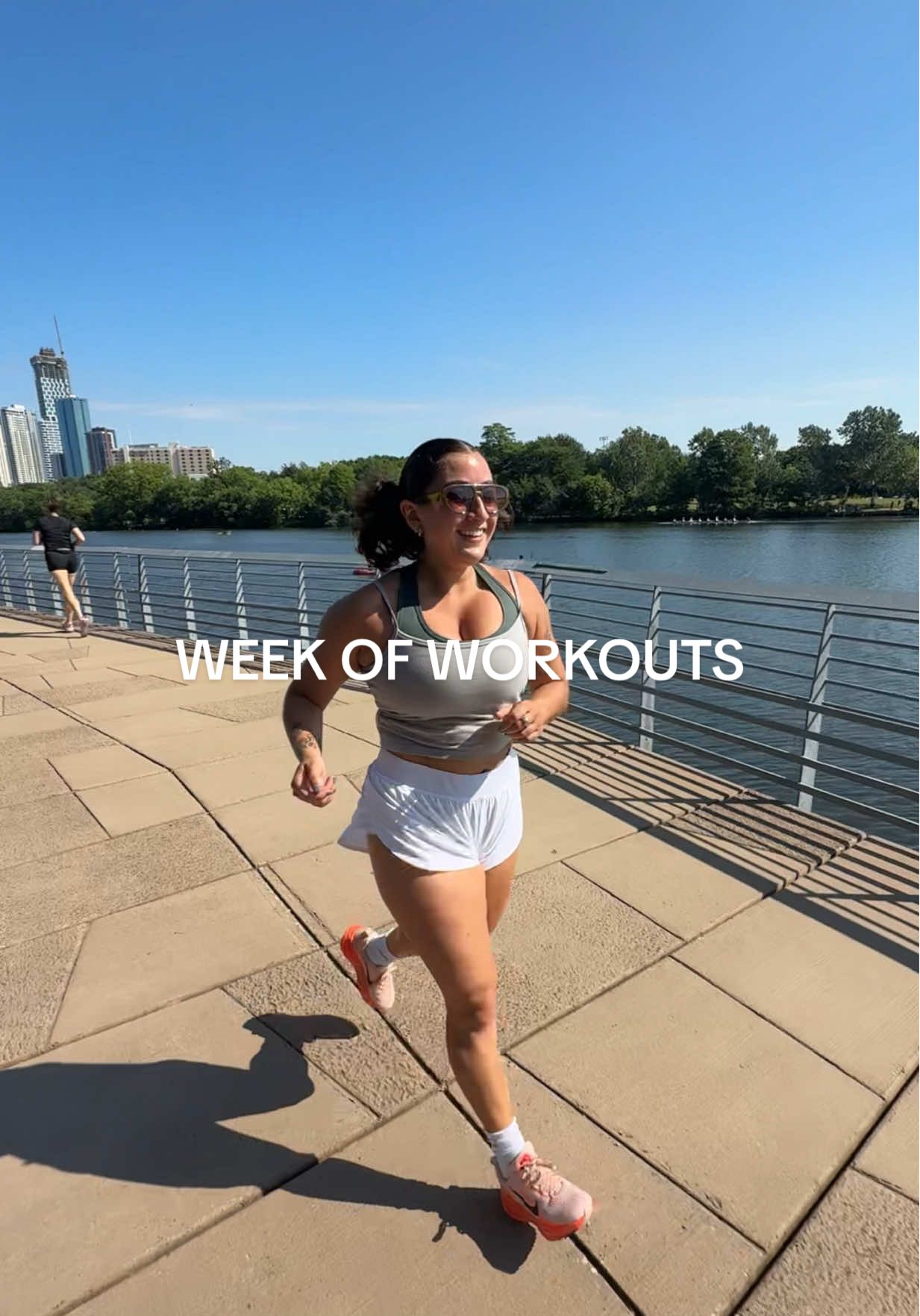 week of workouts in my follicular phase!!! I was feeling especially energized this week, but since that’s not always the case, I wanted to be transparent and share which phase of my cycle i was in 🏃🏽‍♀️🧘🏽‍♀️🏋🏽‍♀️  #weekofworkouts #workoutwithme #austintx #atx #liftwithme #runclub 