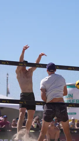 Tri Bourne applying pressure. Bourne/Cory fell to Dalhausser/Tr.Crabb in a 3-set thriller in the HBO Main Draw Round of 16. #AVPBeach #BeachVolleyball