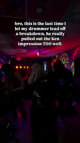 guys, chat GPT said if we have a trend that’s currently running streams to our music to recreate it with a different caption and unfortunately I must listen to reason  #beemovie #numetal #emo #metalcore #linkinpark #alternative #band #metal 