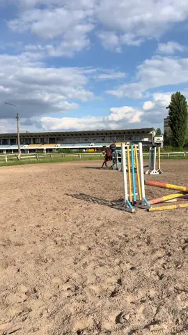 The first 155 cm of this little girl🥹 @koroliova.eq 🇺🇦  