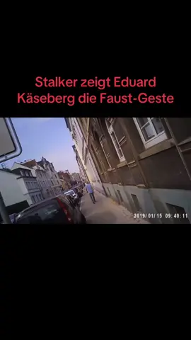 Stalker will Käseberg die Brügel rausschmeißen😳 #eduardkäseberg #deutschememes #stalker #gangstalking #fürdich 