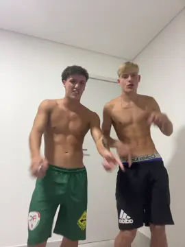@08.matte🙇🏼‍♂️🦸🏼‍♂️ #foryou #foryoupage #vaiprofycaramba #dancinha #fypシ゚viral 