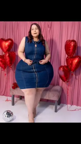 Dicen que la belleza tiene edad… ¡pero yo la estoy reescribiendo! Clase, estilo y poder en cada paso. ¿Lista para que te robe miradas?