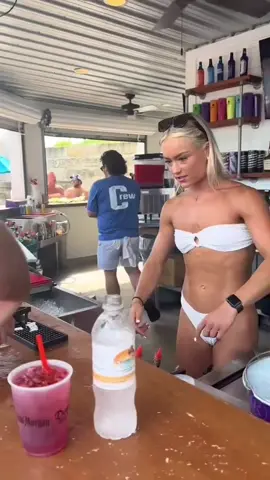 Girl vs Boy ArmWrestling😰💪 #armwrestling #mixedwrestling #womanpower 