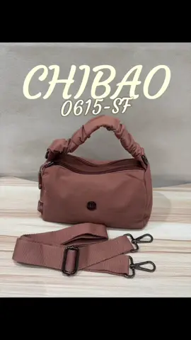 Hayo ciwik ciwiks merapat sini. Kini ada model keluaran terbaru dari Chibao nih, yaitu selempang yang dilengkapi jinjingan yang manis💗 #chibao #chibaoofficial #selempang #selempangwanita #handbag #original